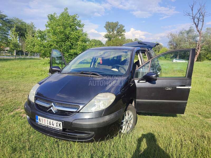 Citroen C8 