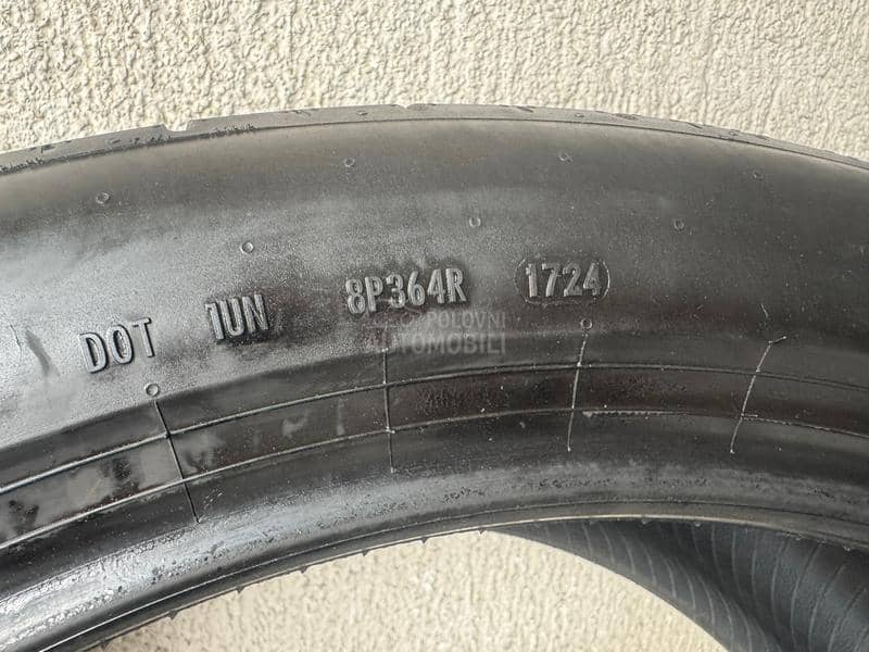 Pirelli 325/35 R22 Letnja