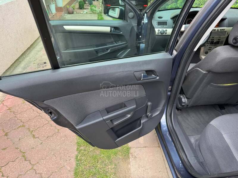 Opel Astra H 1.6
