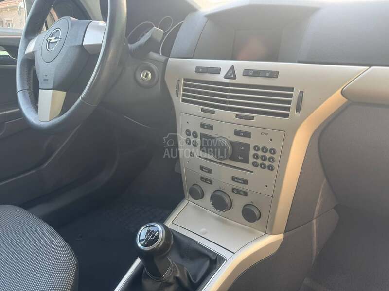 Opel Astra H 1.6