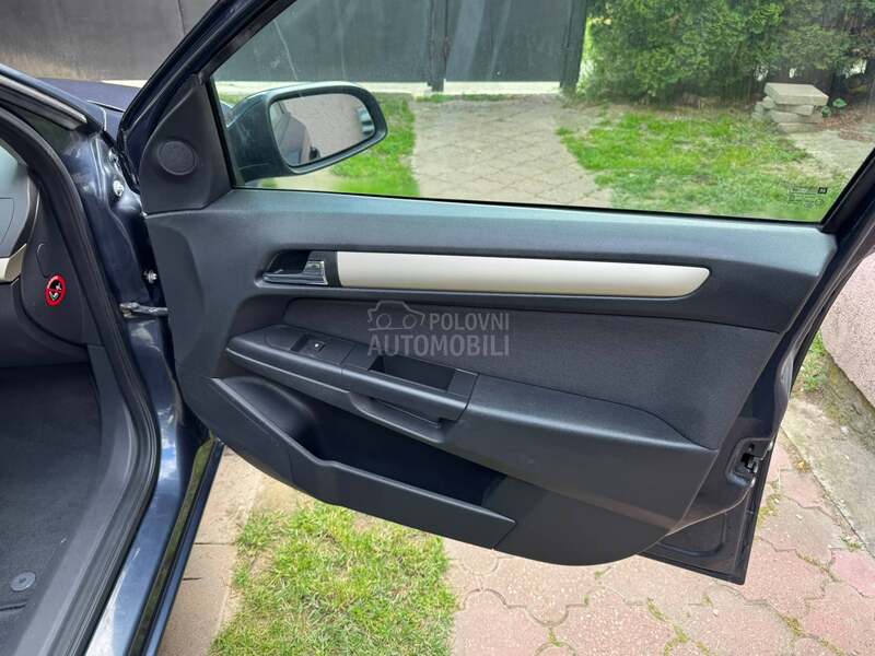 Opel Astra H 1.6