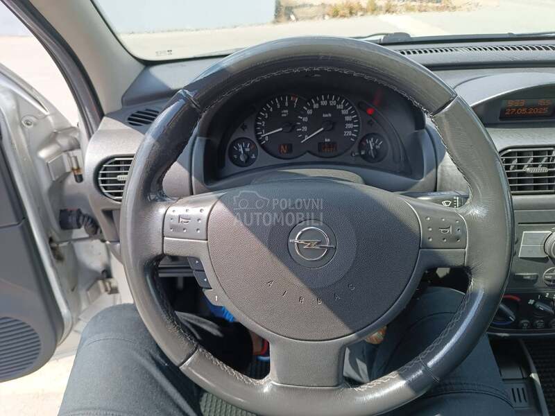 Opel Corsa C 1.2 easytronic
