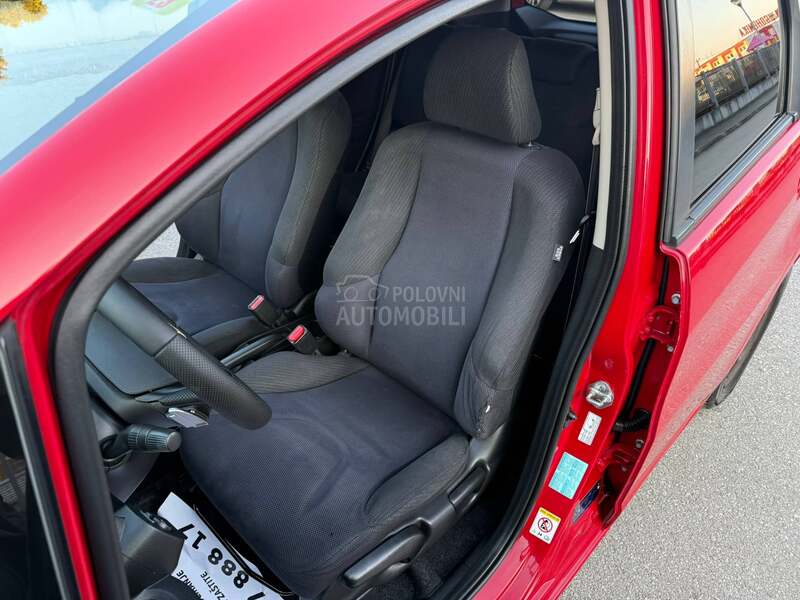 Honda Jazz 1.3 matik.hybrid