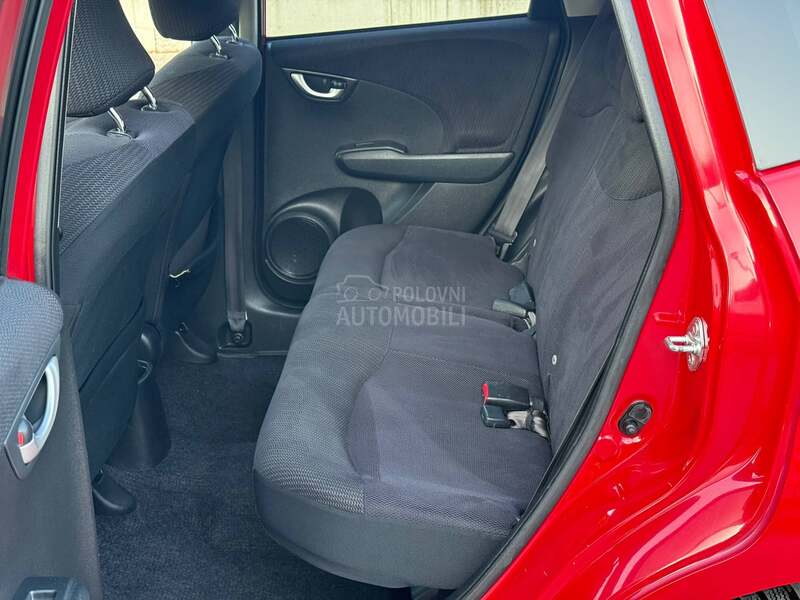 Honda Jazz 1.3 matik.hybrid