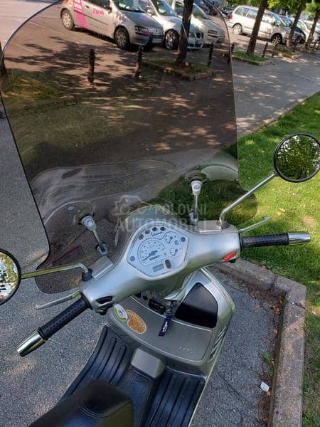 Vespa Piaggio GT  200L