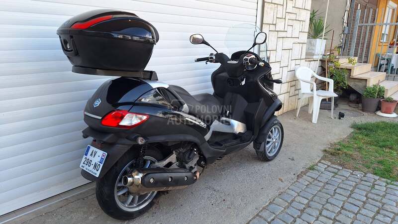 Piaggio Mp3 b.kategorija 400