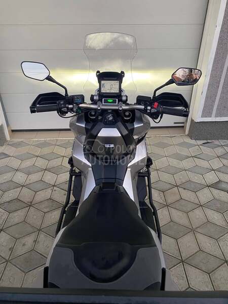 Honda X ADV 750