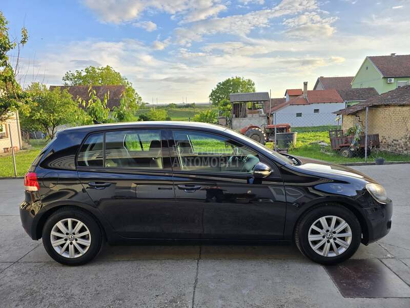 Volkswagen Golf 6 1.6 TDI//HIGHLINE//