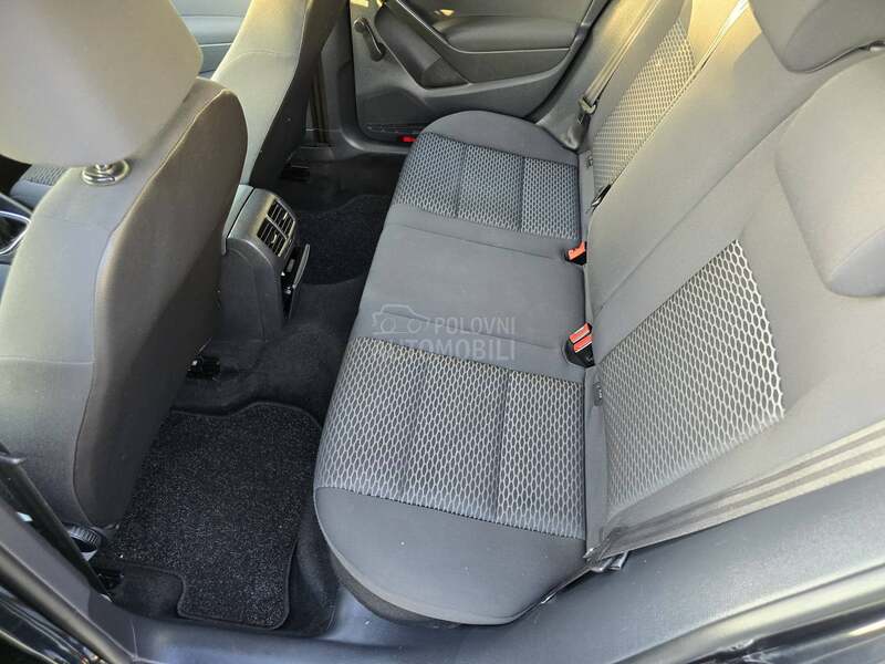 Volkswagen Golf 6 1.6 TDI//HIGHLINE//