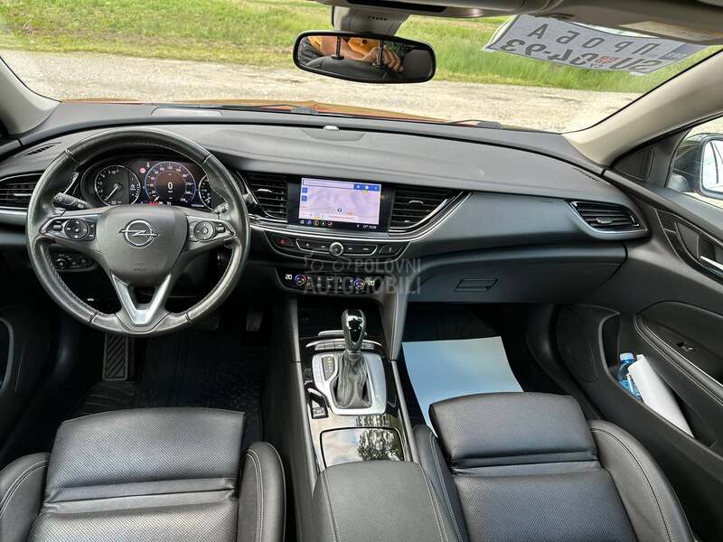 Opel Insignia 2.0 AGR Matrix