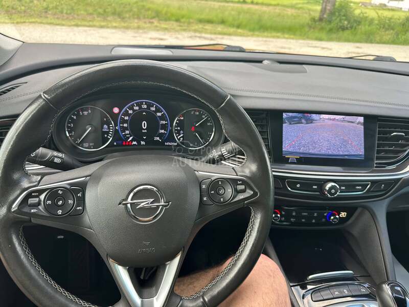 Opel Insignia 2.0 AGR Matrix