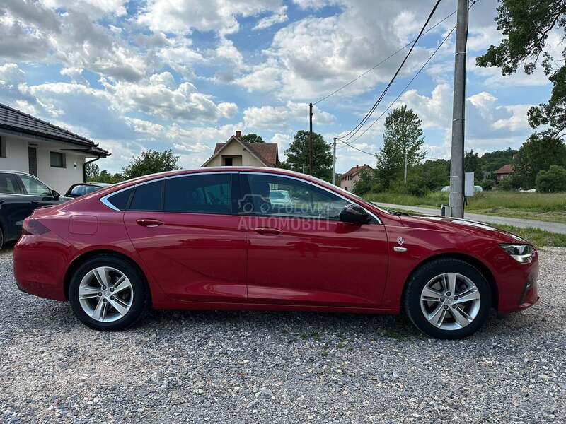 Opel Insignia 2.0 AGR Matrix