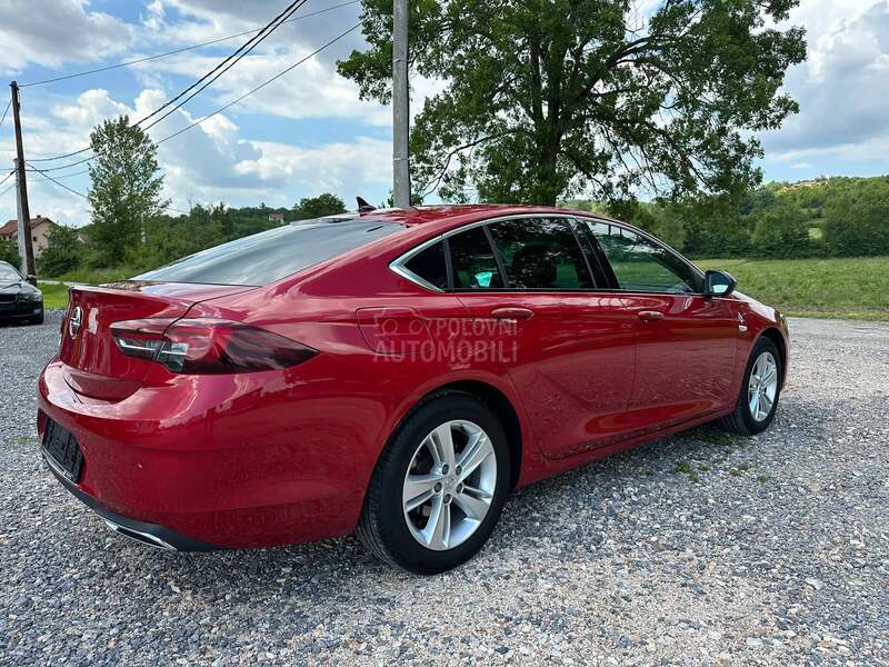 Opel Insignia 2.0 AGR Matrix