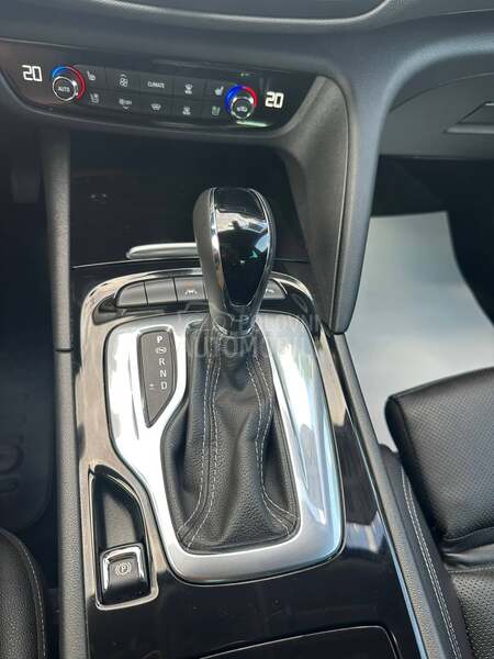 Opel Insignia 2.0 AGR Matrix