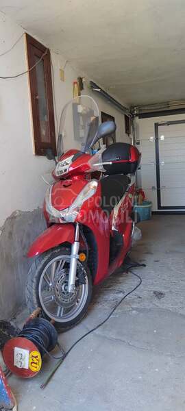 Honda sh300