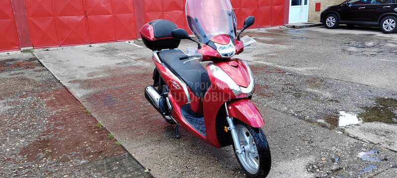 Honda sh300
