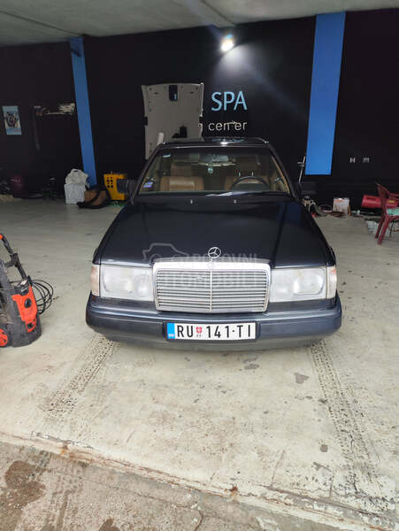Mercedes Benz W124 