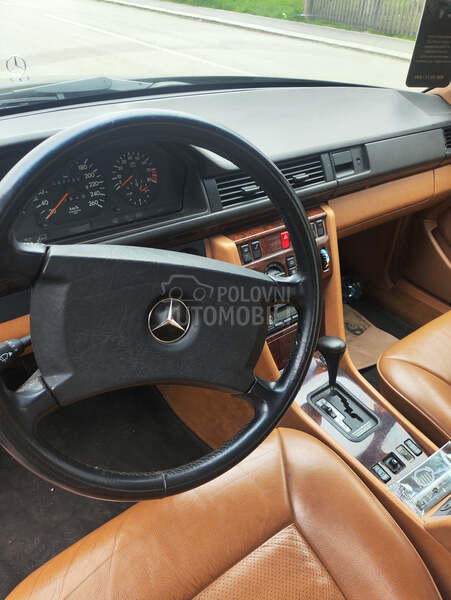 Mercedes Benz W124 
