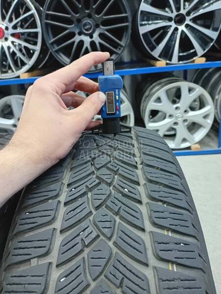 Fulda 205/60 R16 Zimska