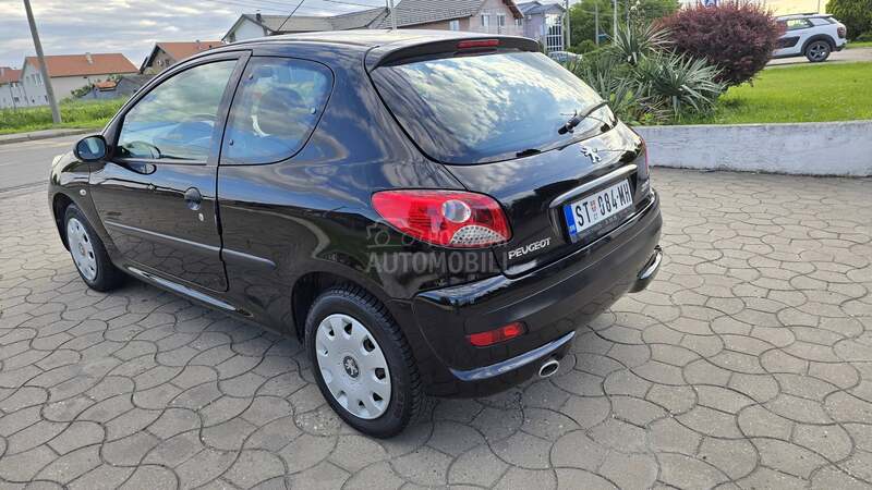 Peugeot 206 plus 1.1
