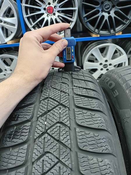 Pirelli 205/60 R17 Zimska