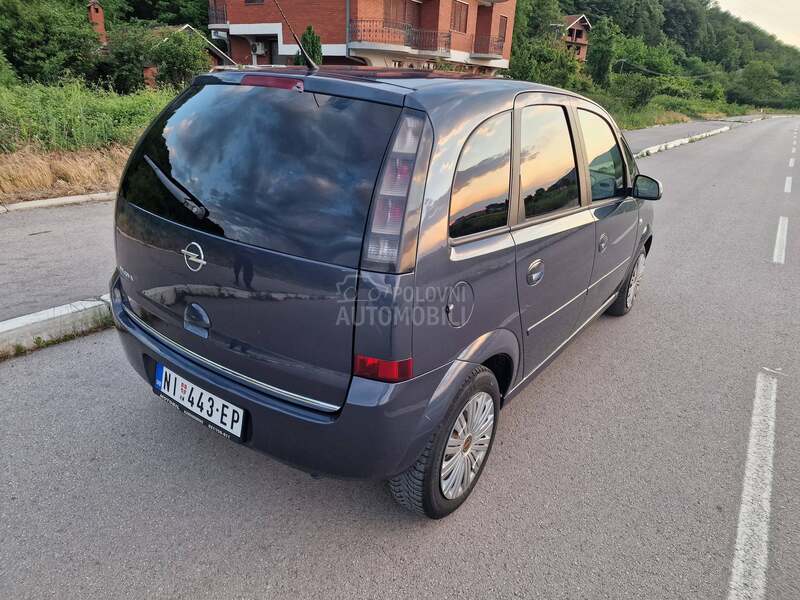 Opel Meriva 1.8