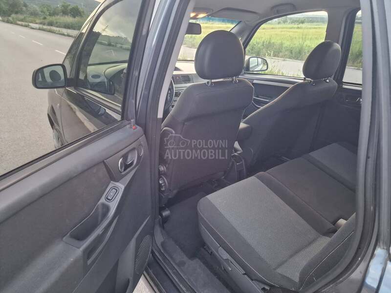 Opel Meriva 1.8
