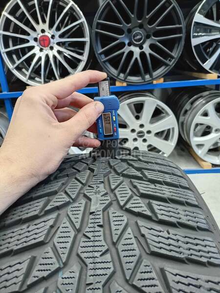 Nokian 225/55 R16 Zimska