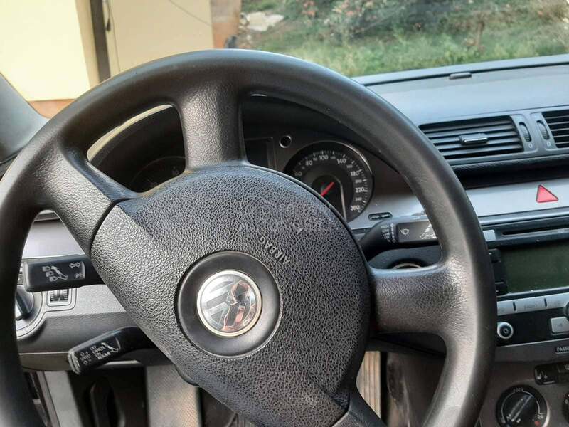 Volkswagen Passat B6 1.9 Tdi