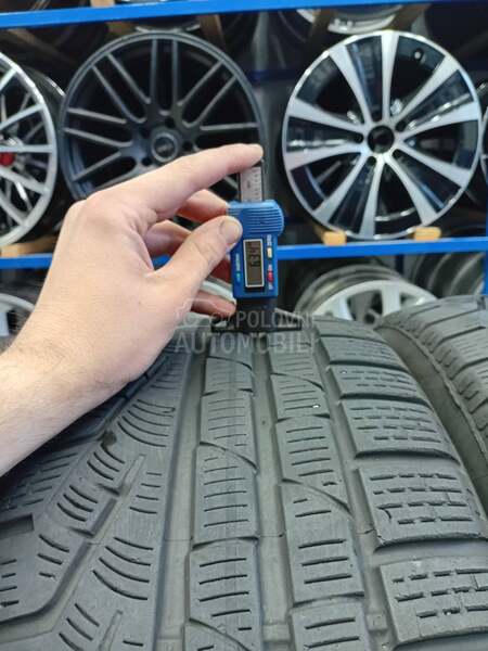 Pirelli 235/55 R18 Zimska