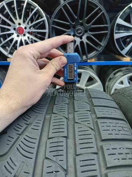 Pirelli 235/55 R18 Zimska