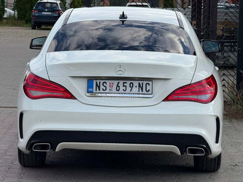 Mercedes Benz CLA 220 cdi AMG/LED