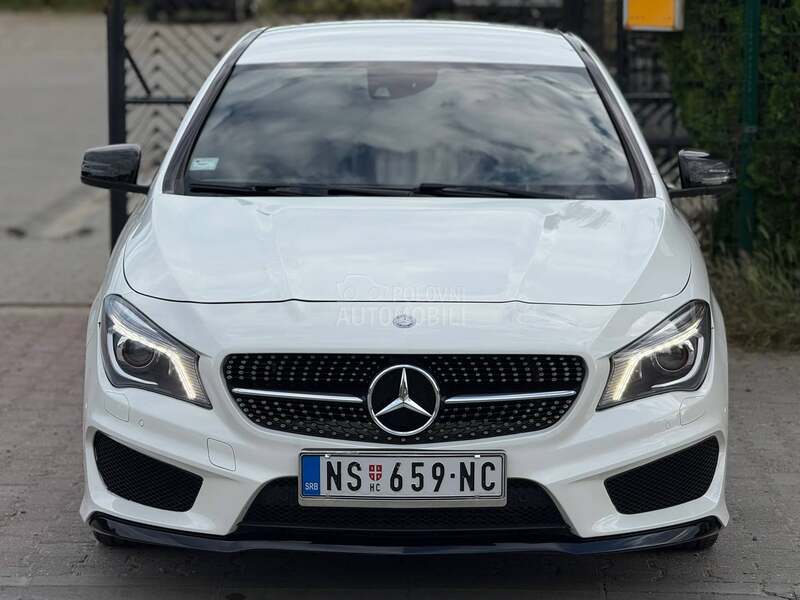 Mercedes Benz CLA 220 cdi AMG/LED