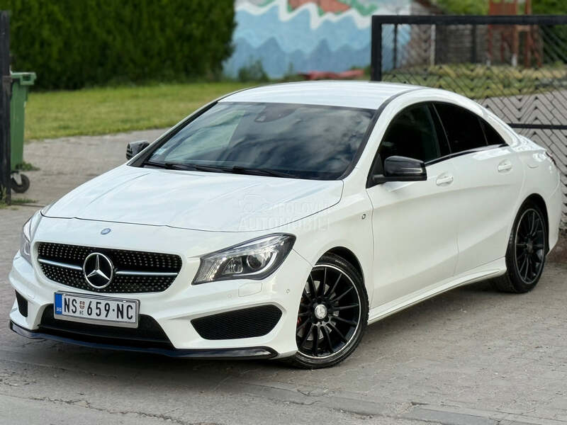 Mercedes Benz CLA 220 cdi AMG/LED