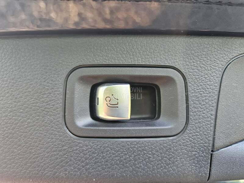 Mercedes Benz GLC 300 DE AMG LINE EQ 4mati
