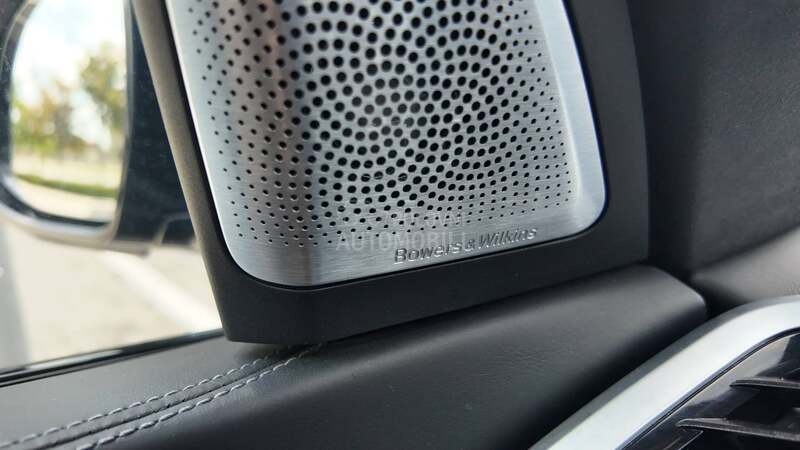 BMW X5 M frozen/bowers/sky