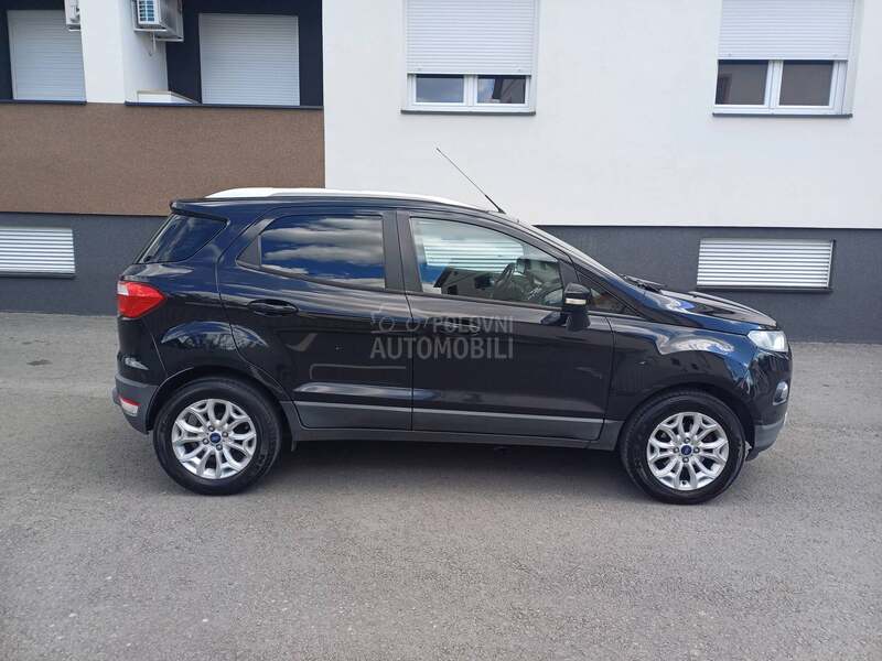 Ford EcoSport 1.5TDCI/TITANIUM/