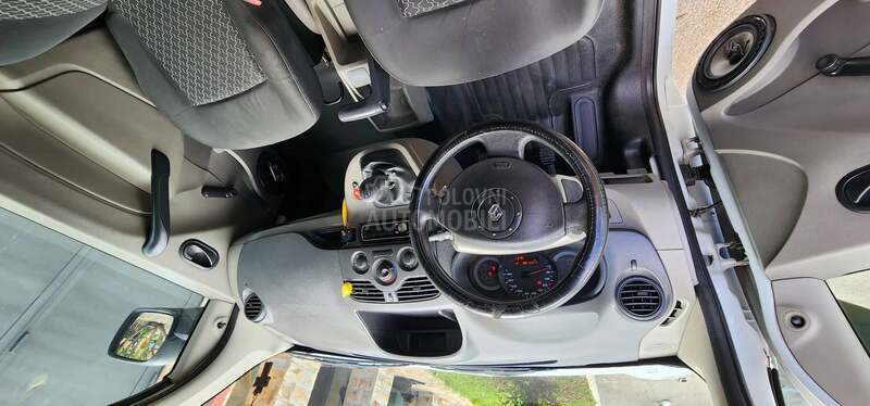 Renault Kangoo poovoljno