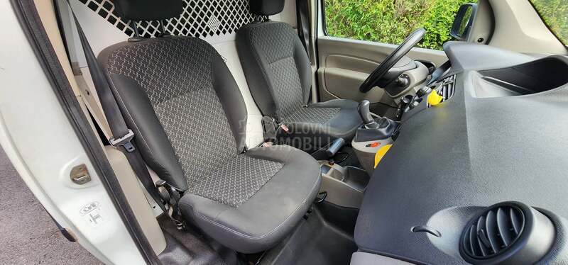 Renault Kangoo poovoljno