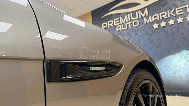 Jaguar XE //2.0D/R-SPORT/NOV