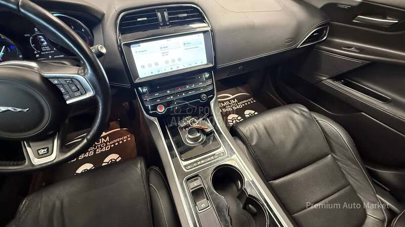 Jaguar XE //2.0D/R-SPORT/NOV