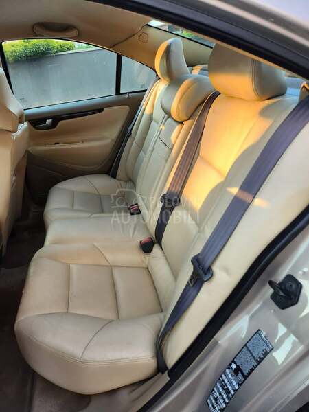 Volvo S60 2.5T 4x4