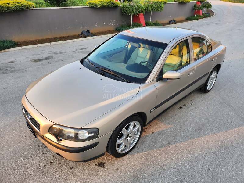 Volvo S60 2.5T 4x4