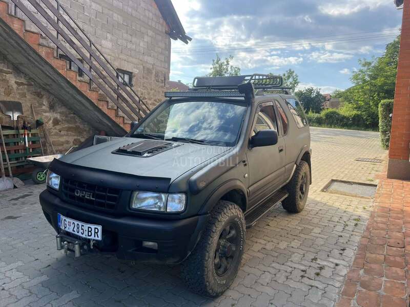 Opel Frontera 2.2