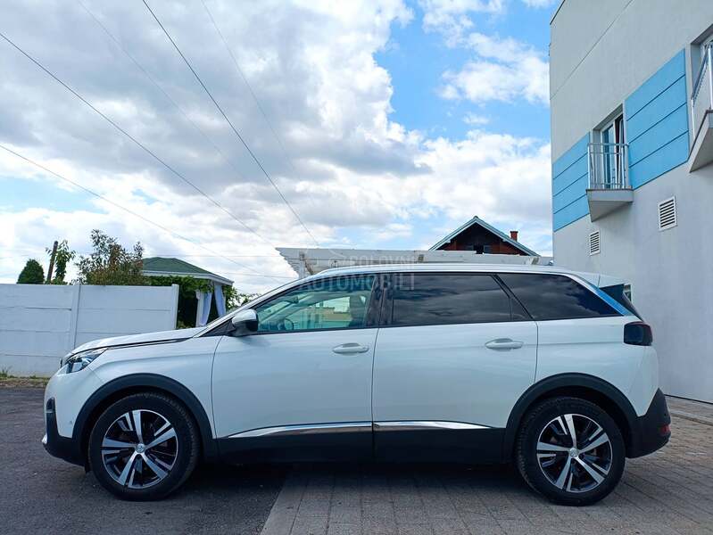 Peugeot 5008 1.5 HDi