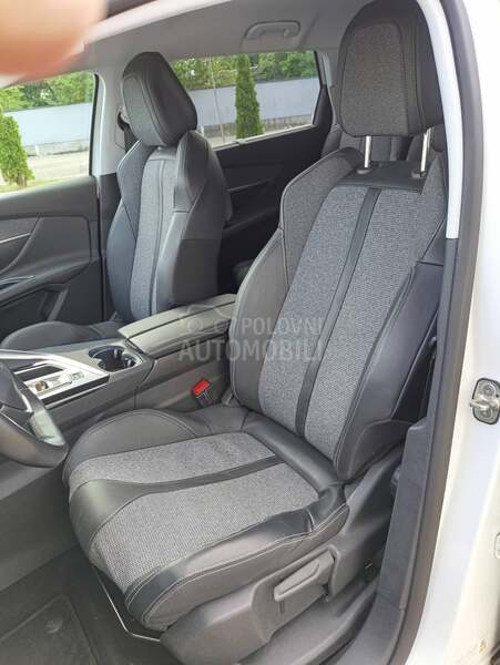 Peugeot 5008 1.5 HDi
