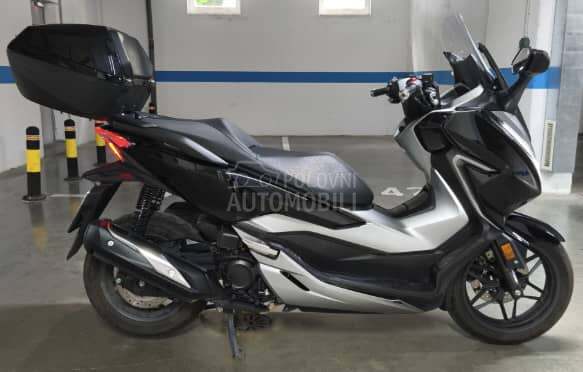 Honda Forza 300