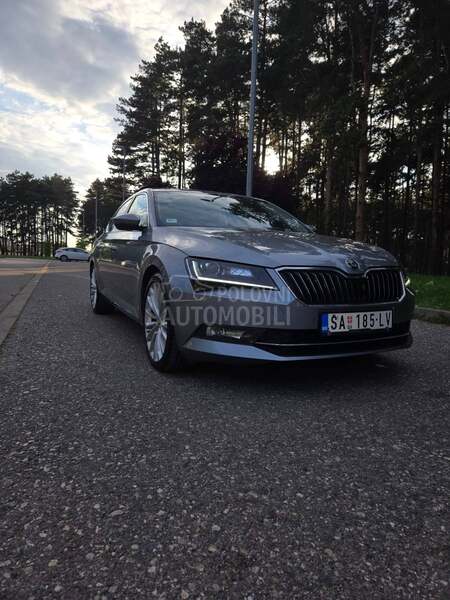 Škoda Superb 