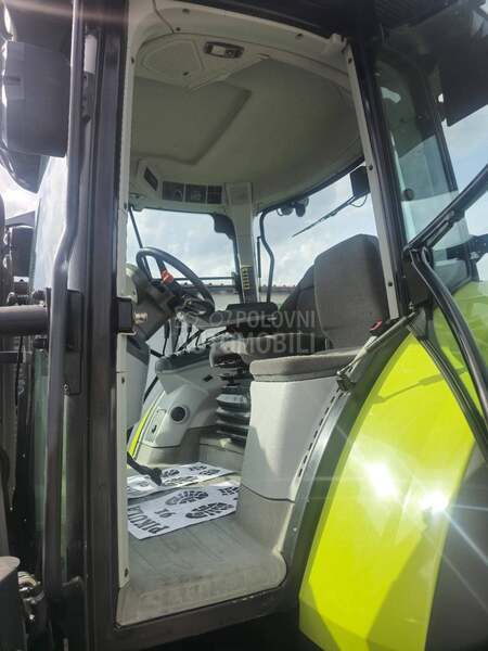 Claas Arion 630