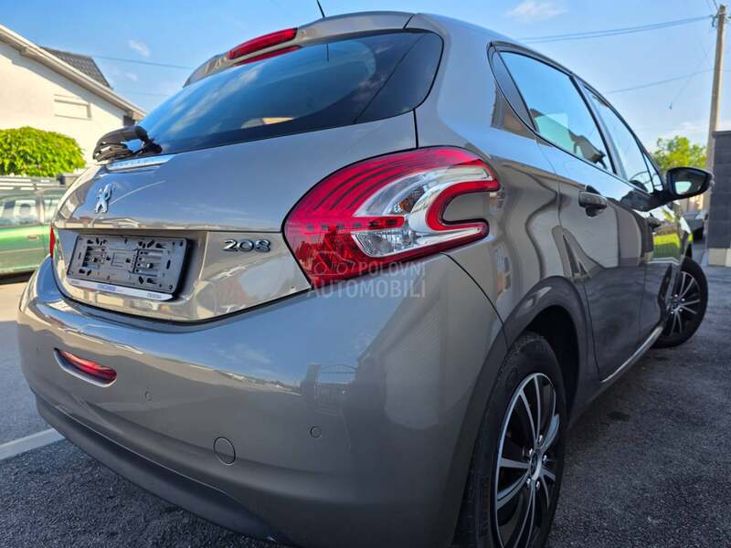Peugeot 208 E XX T R A